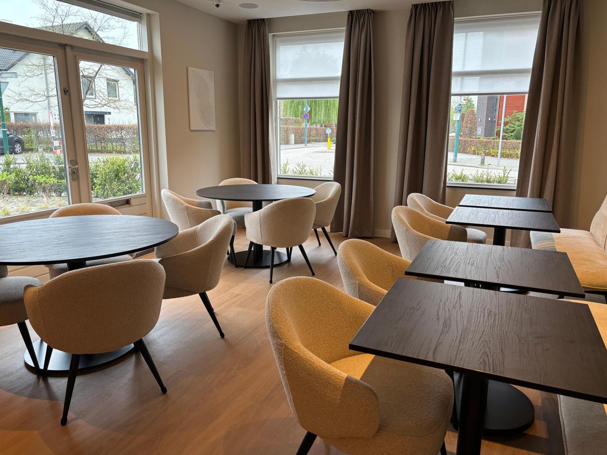 Hotel De Slapende Hollander Kaatsheuvel Buitenkant foto